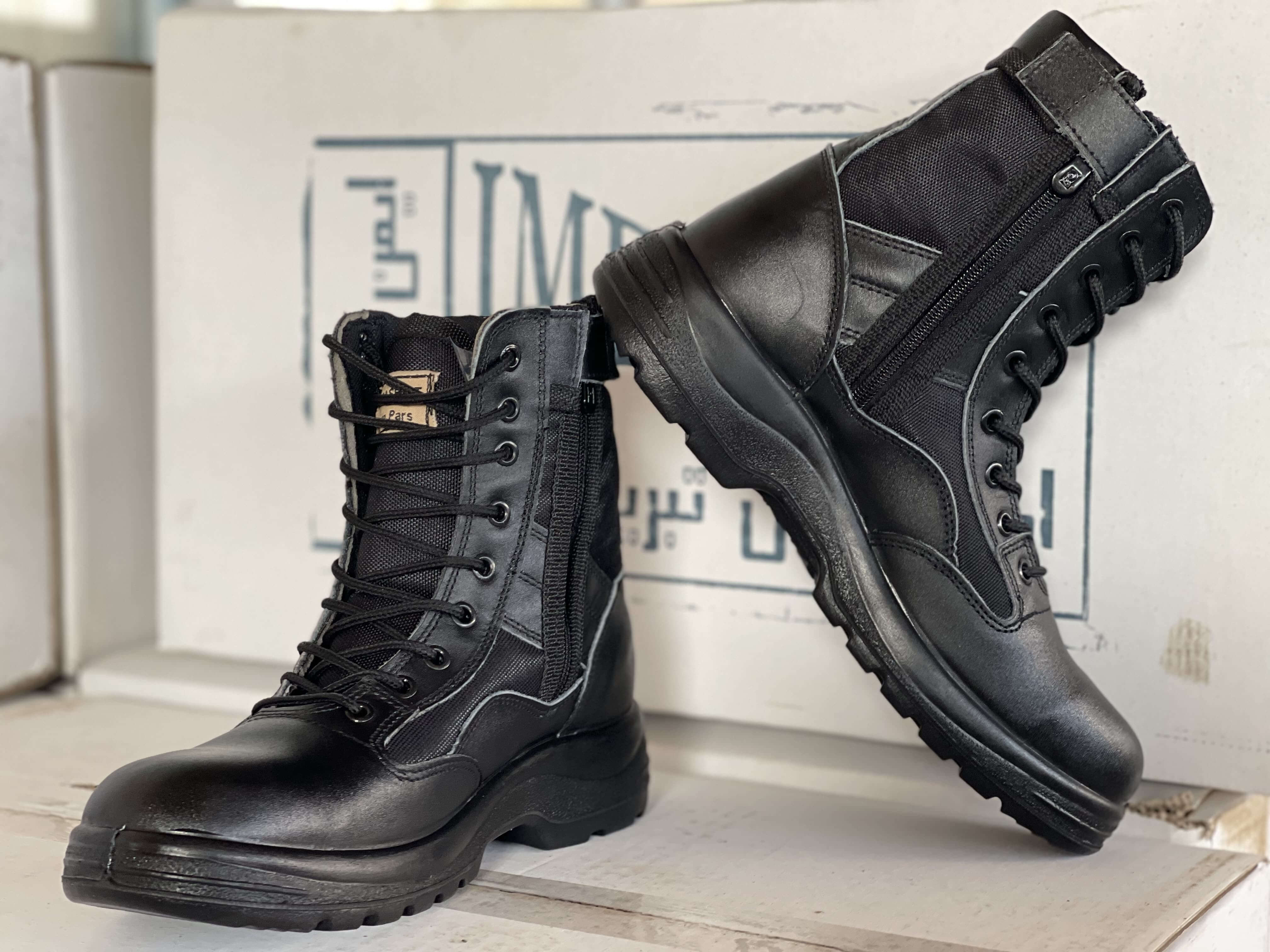 نمای بیرونی پوتین پاراشوت مشکی